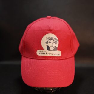 Gorra de color rojo